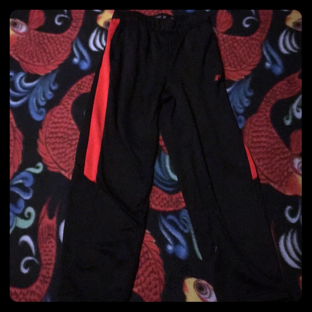 Black red lined pants for winter